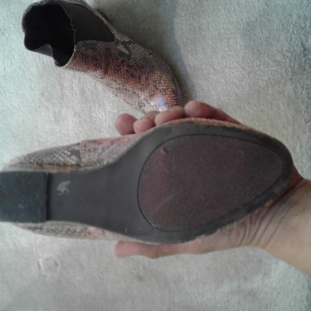 Boot - Picture 3 of 3